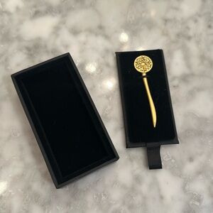 May lindstrom skin - dandelion wand